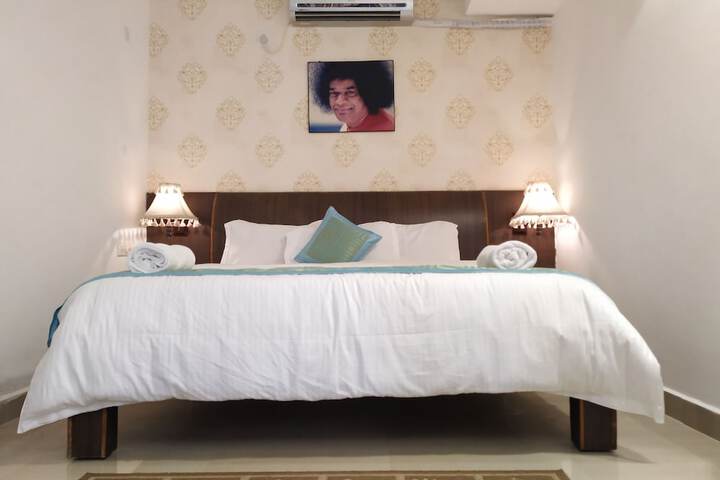 Room 15 of 42