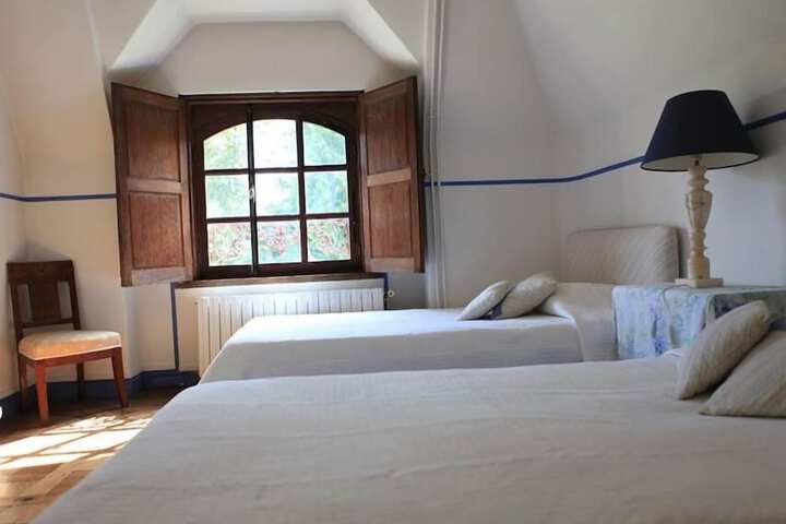 Room 6 of 39