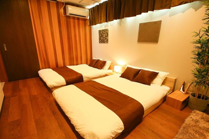 Room 17 of 21