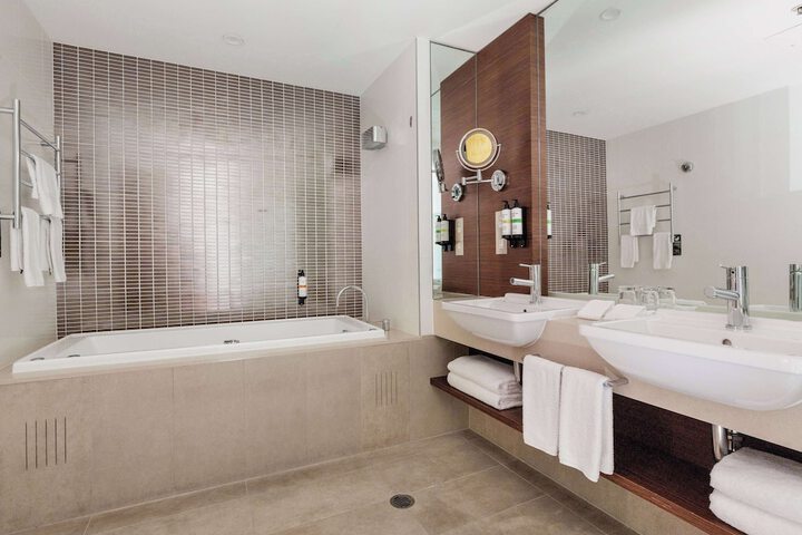 Room 40 of 112