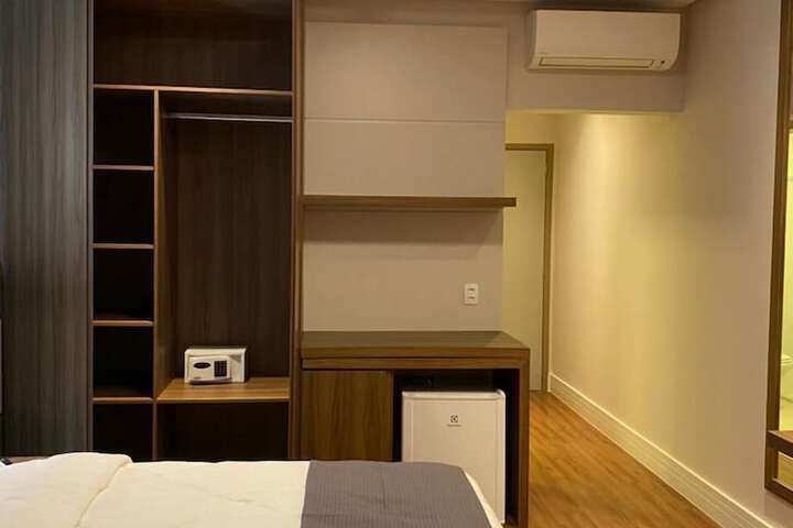 Room 12 of 35