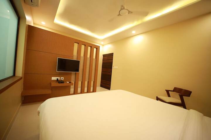 Room 6 of 21