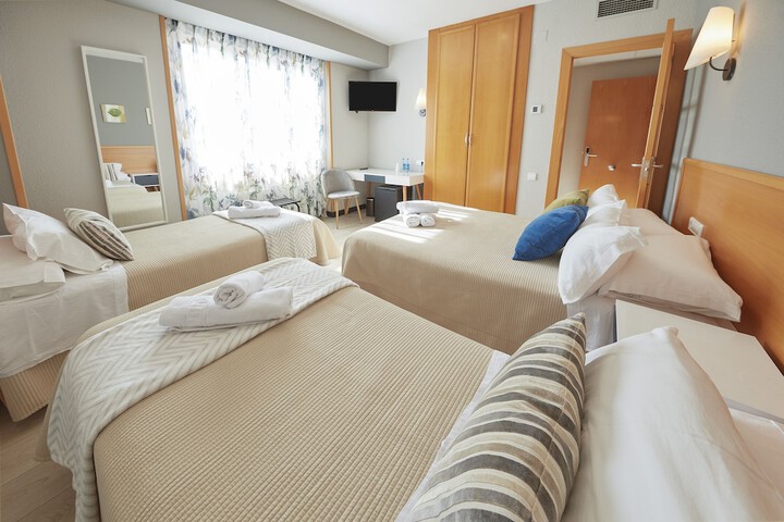 Room 9 of 51