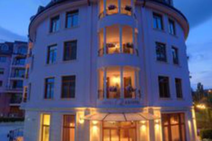 Hotel 11 of 21