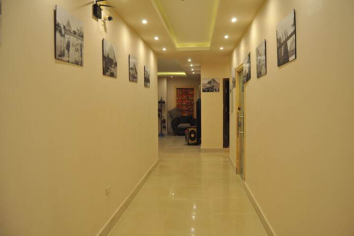 Ballroom/Hall 44 of 60