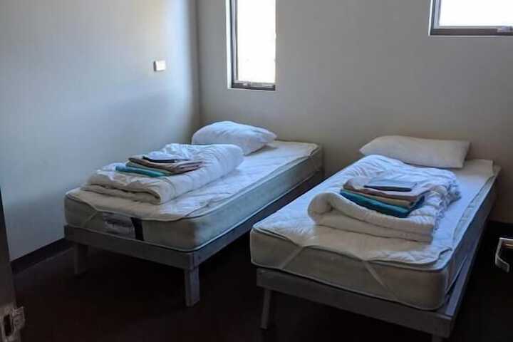 Room 11 of 39