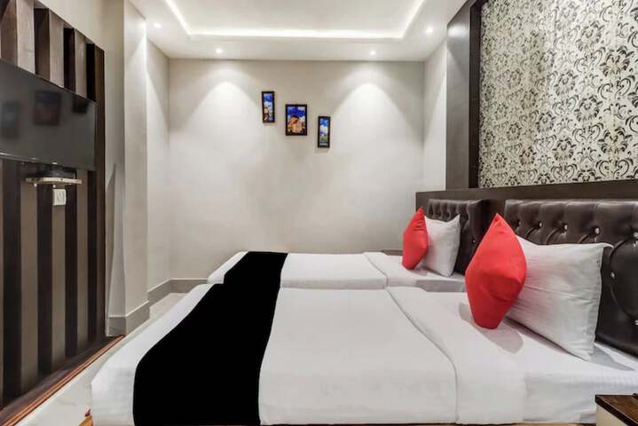 Room 7 of 21