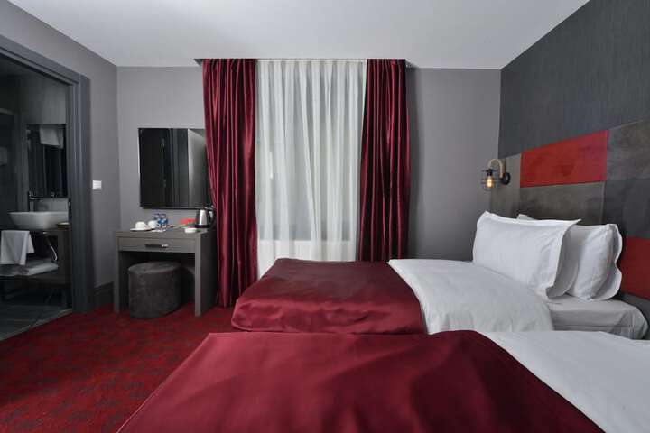 Room 21 of 44