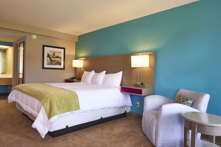 Room 4 of 48
