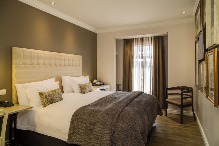 Room 12 of 50