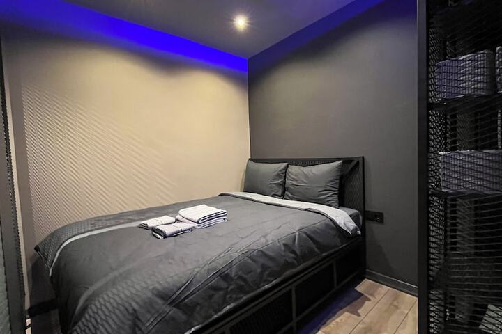 Room 19 of 28