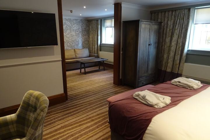 Room 18 of 86