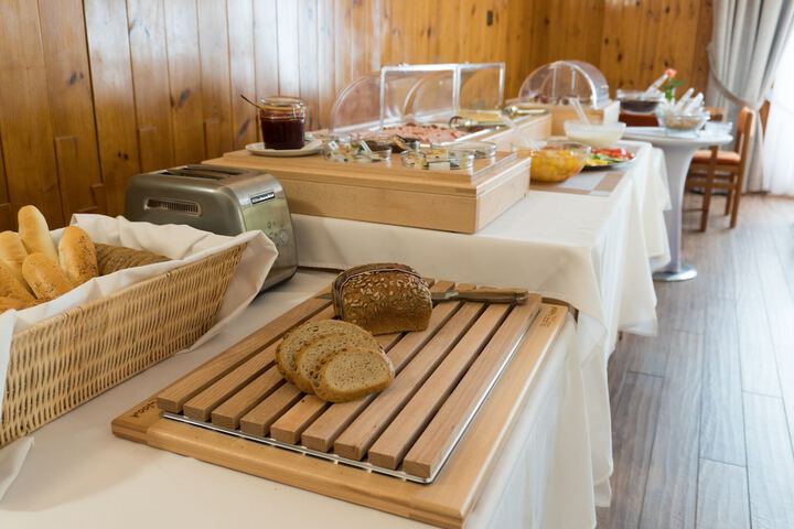 Breakfast/Coffee Service 60 of 83