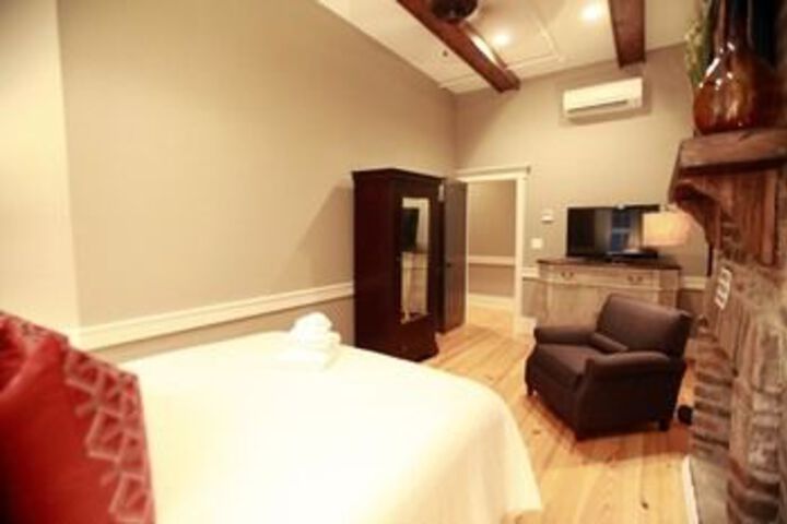 Room 11 of 20