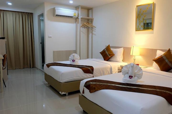 Room 26 of 110