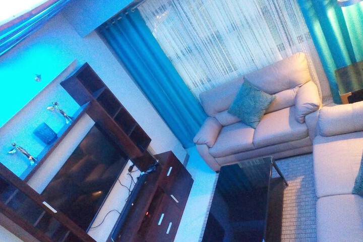 Room 16 of 38