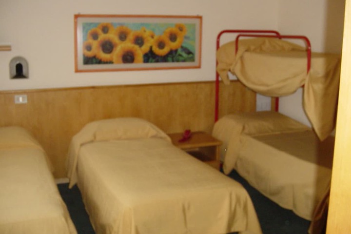 Room 3 of 111
