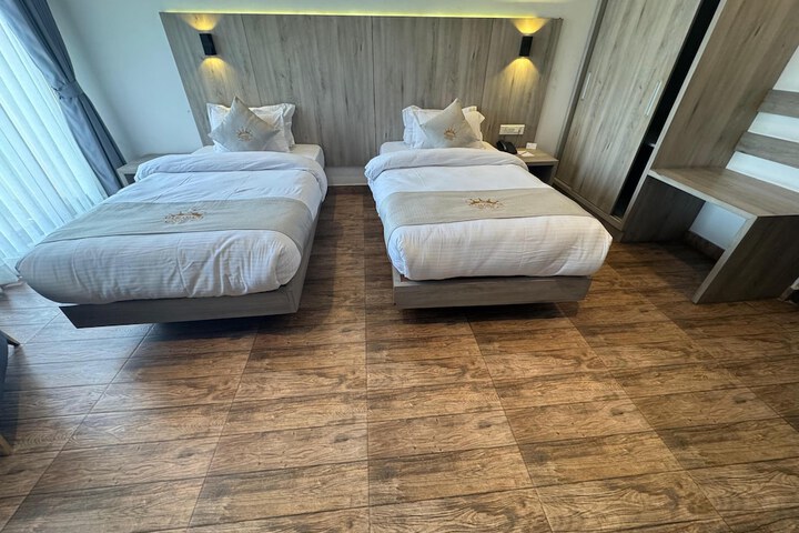 Room 15 of 29