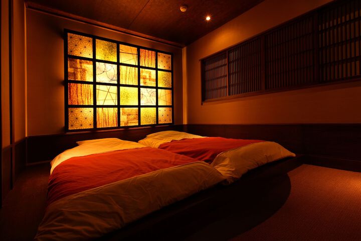 Room 23 of 165