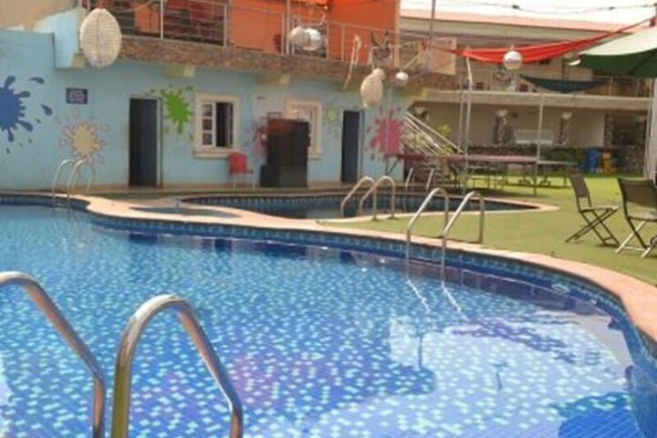 Pool 9 of 17