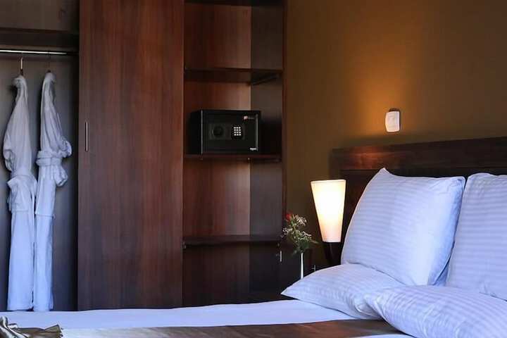 Room 18 of 40