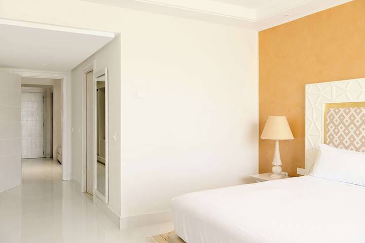 Room 12 of 113