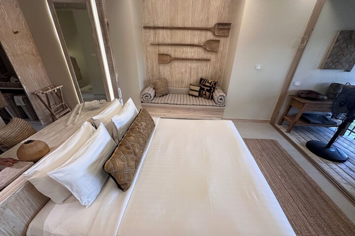 Room 10 of 91