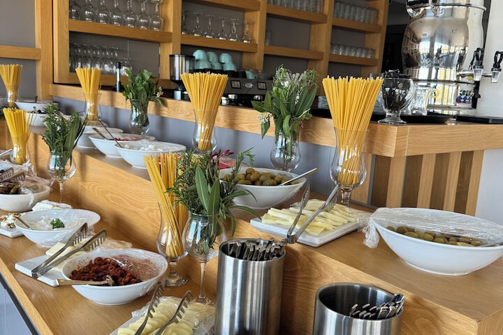 Dining 57 of 74