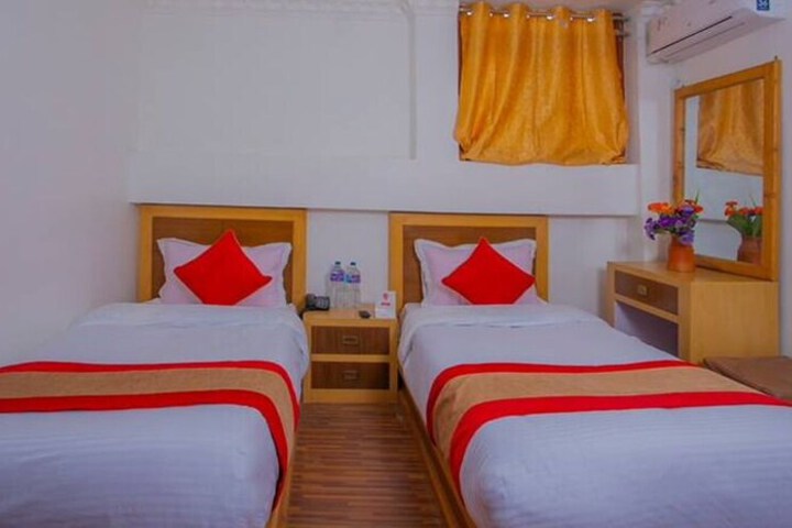 Room 3 of 20