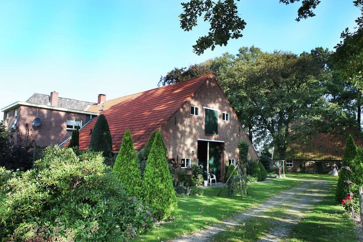 Cosy Farmhouse in Neede With Garden