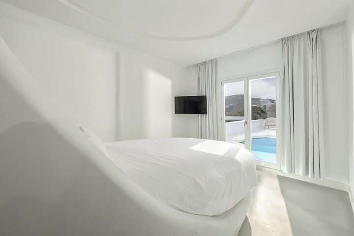 Room 47 of 115