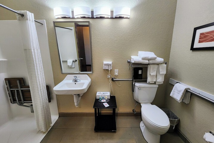 Clean Restrooms