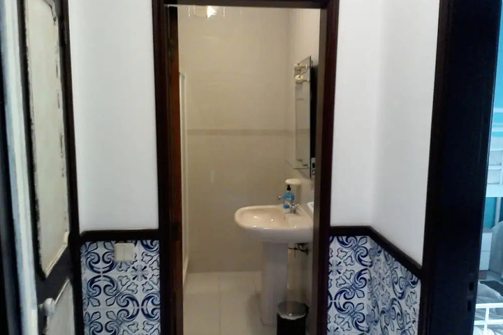 Room 7 of 22