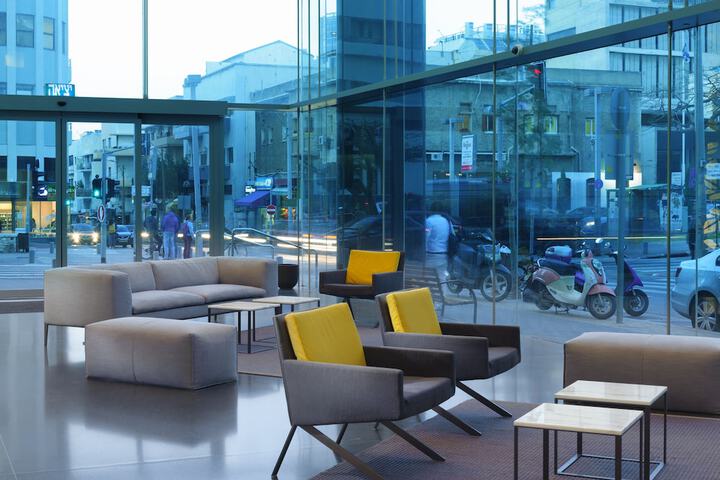 Guest Lobby