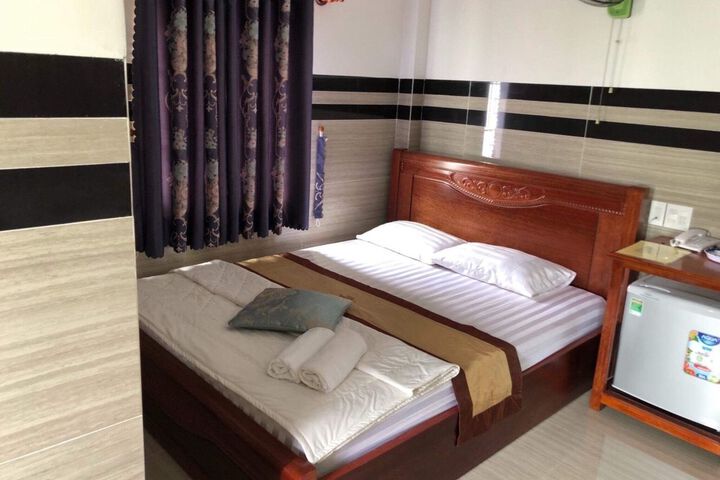 Room 25 of 28