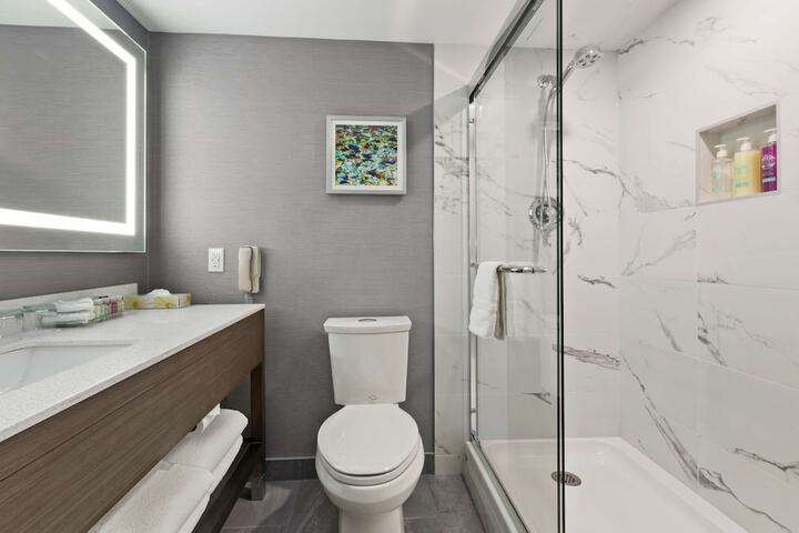 Clean Restrooms
