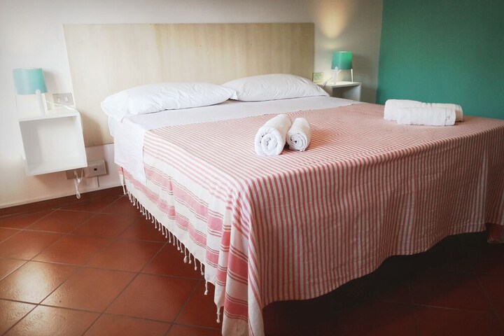 Room 8 of 24