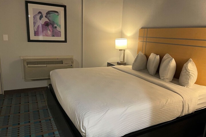 Room 45 of 85