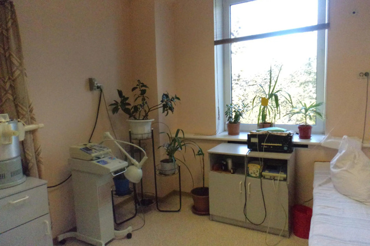 Room 2 of 25