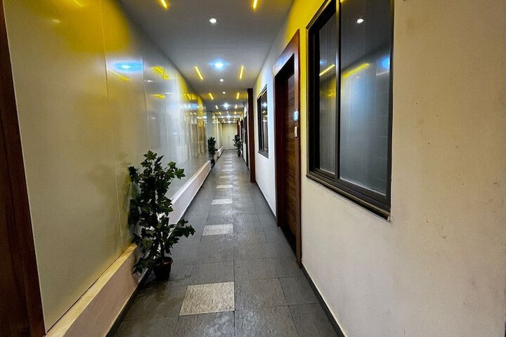 Hotel Interior 4 of 17