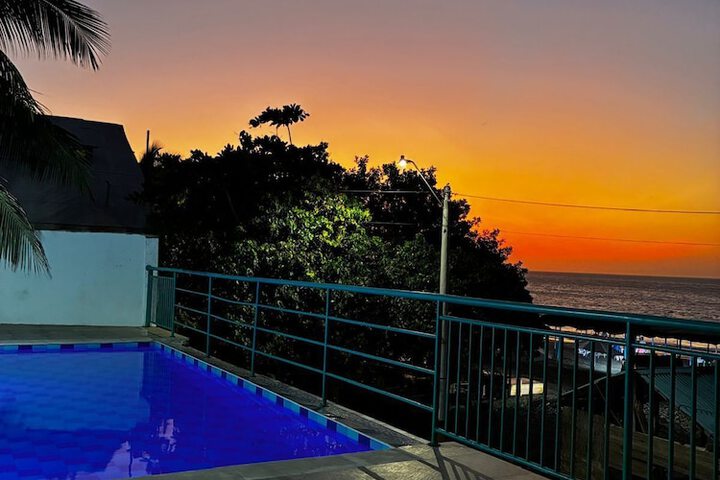 Pool 9 of 15
