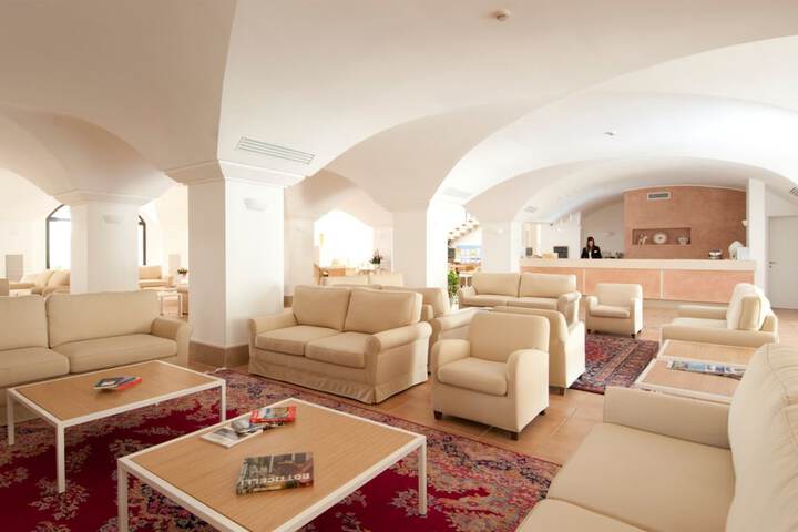 Hotel Interior 4 of 120