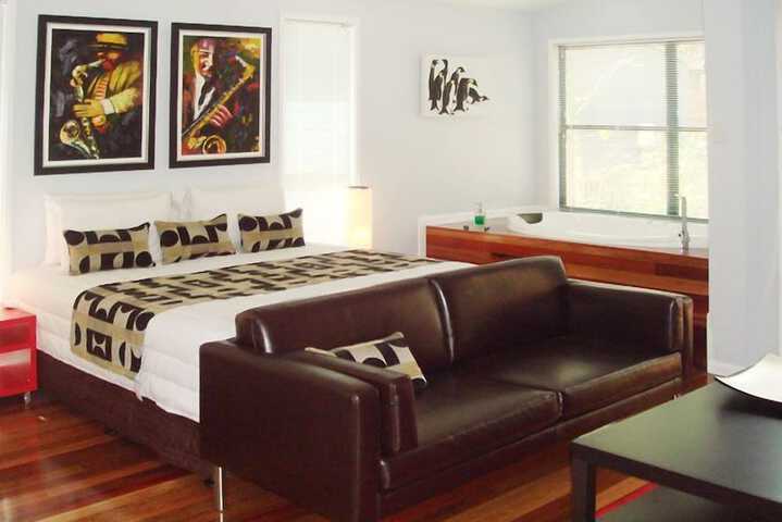 Room 20 of 31
