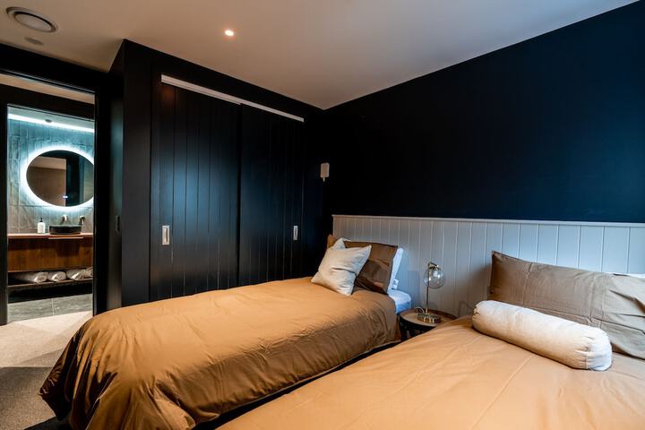 Room 31 of 63
