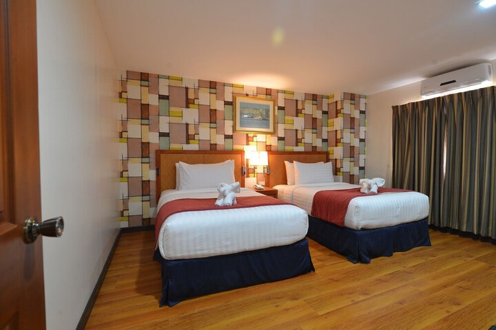 Room 3 of 31