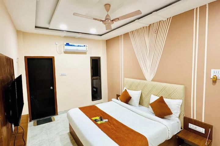Room 15 of 30