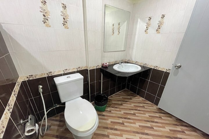 Clean Restrooms
