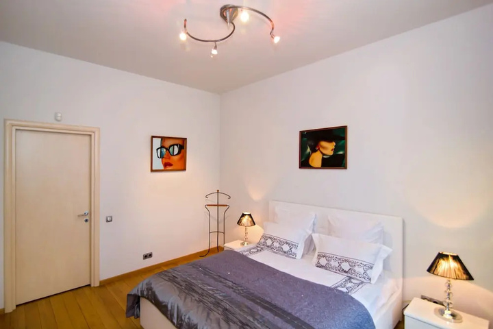 Room 2 of 14