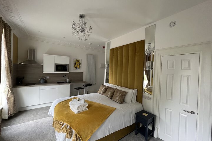 Room 7 of 63