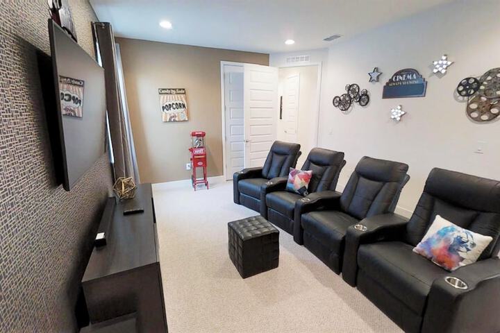 Entertainment 63 of 67